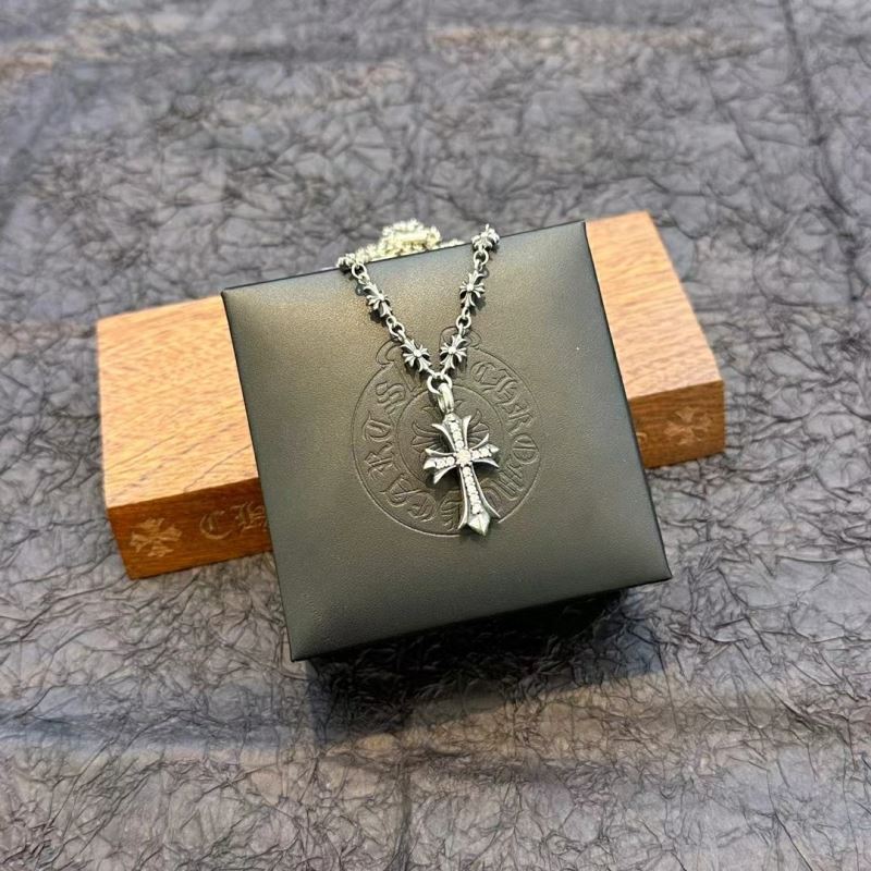 Ch**me He**ts necklaces